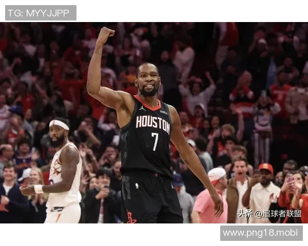 再战一年即告退!杜兰特退休言论引发热议,镜头前竖中指炫耀名表尽显真性情 再战一年即告退!杜兰特退休言论引发热议,镜头前竖中指炫耀名表尽显真性情