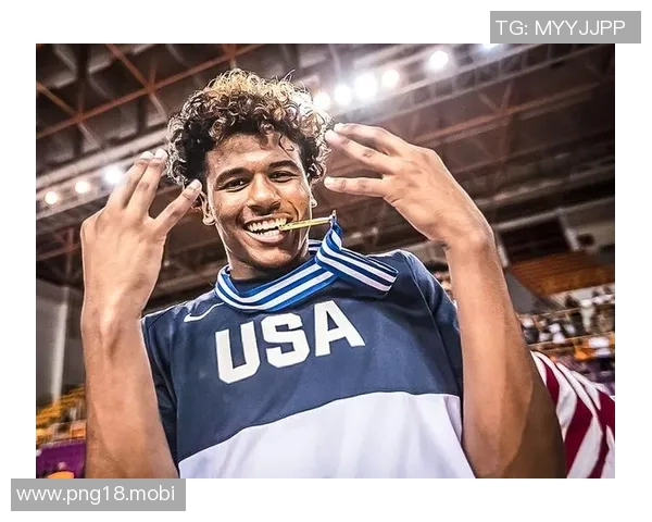 化身小铁匠!杰伦·格林20投5中贡献12分,三分8中1 化身小铁匠!杰伦·格林20投5中贡献12分,三分8中1